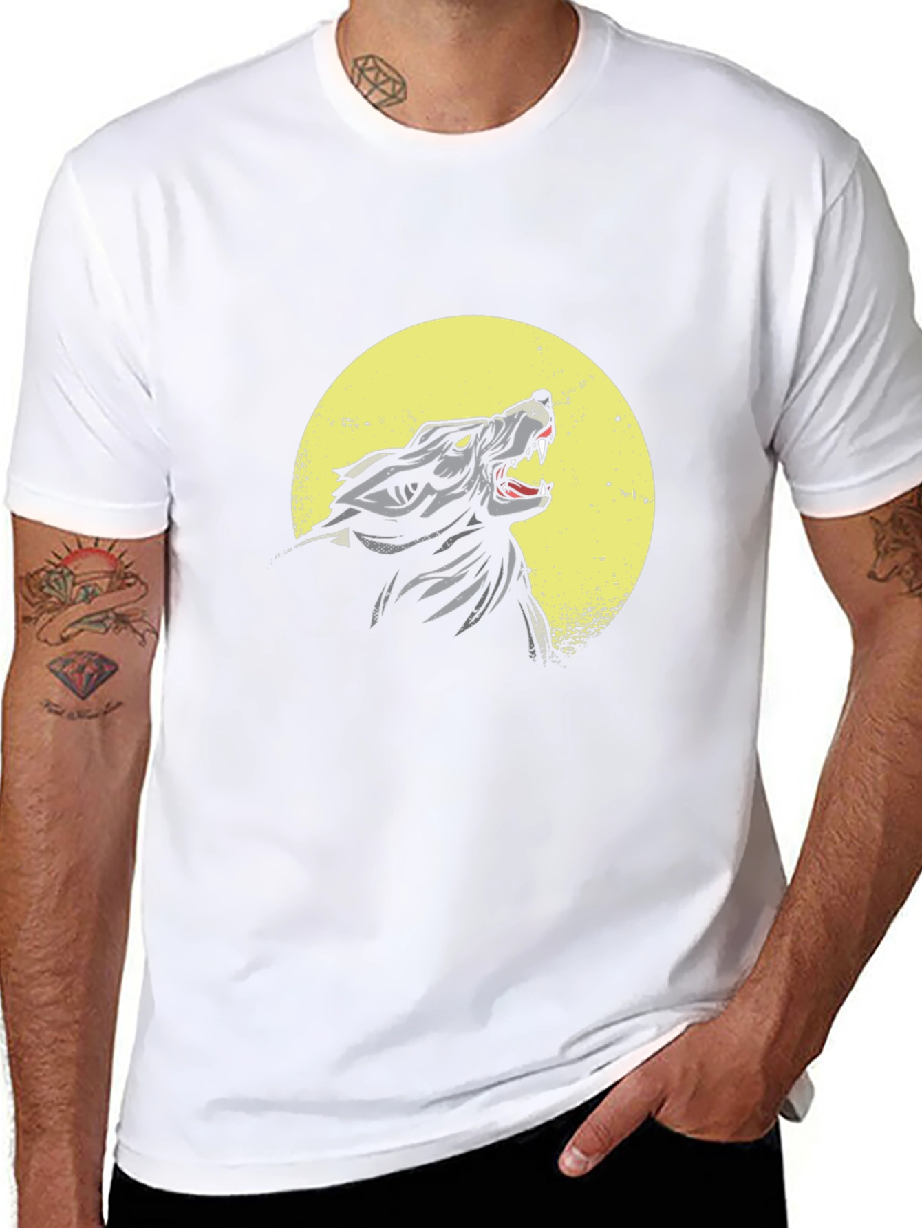Wolf Howling at Moon Graphic T-Shirt