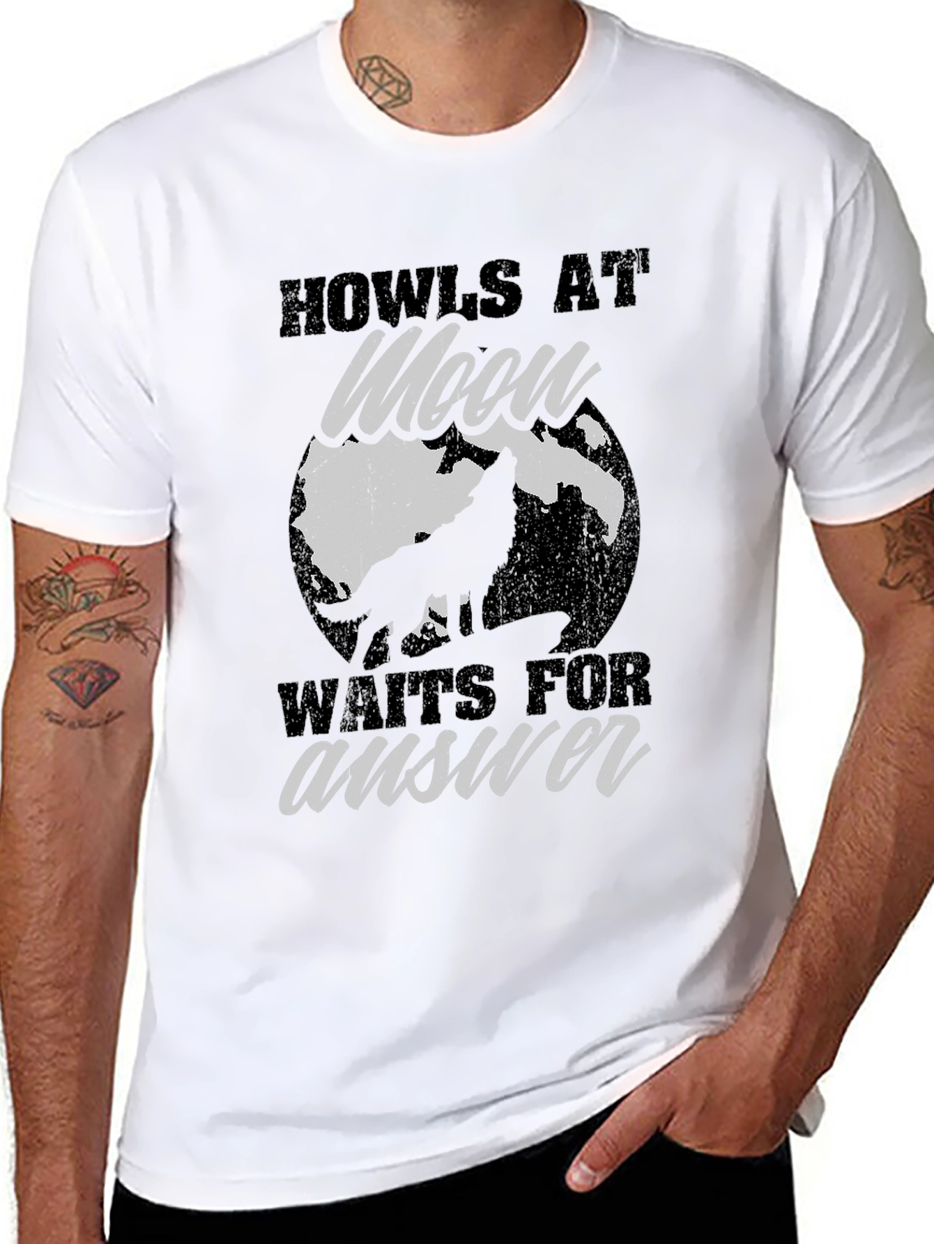 Howls at Moon Graphic Tee - Black